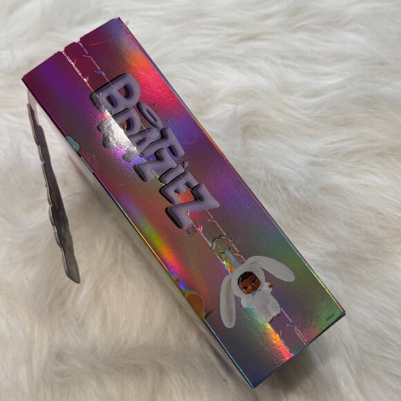 *CONFIRMED SASHA* Bratz Bratziez Iconz Seriez Plush Keychain Blind Box - Picture 6 of 7